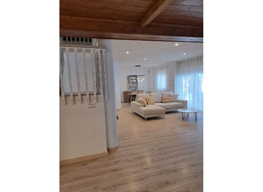 5 bedroom Finca/Country House for sale in Orihuela with pool - € 370,000 (Ref: 9241151)