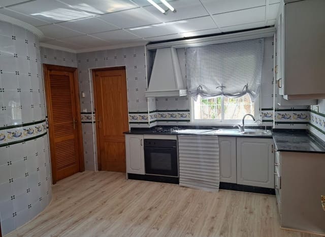 5 bedroom Finca/Country House for sale in Desamparados - Hurchillo - Torremendo, Orihuela with pool - € 370,000 (Ref: 9241151)