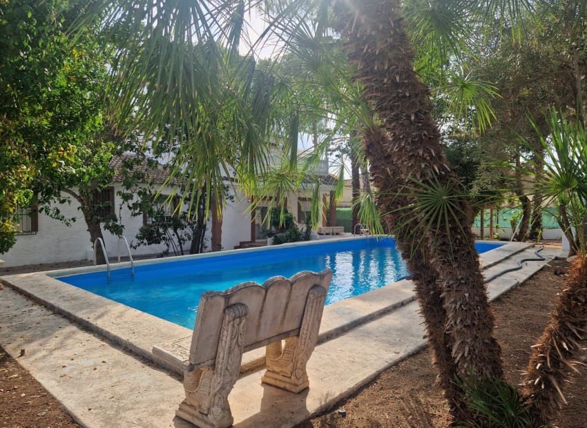 5 bedroom Finca/Country House for sale in Orihuela with pool - € 370,000 (Ref: 9241151)