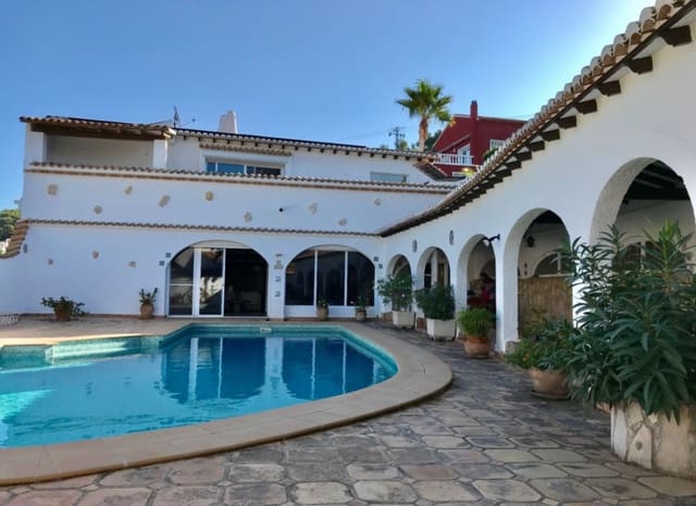 8 bedroom Villa for sale in Cometa - Carrió, Calpe / Calp with pool - € 790,000 (Ref: 9262967)