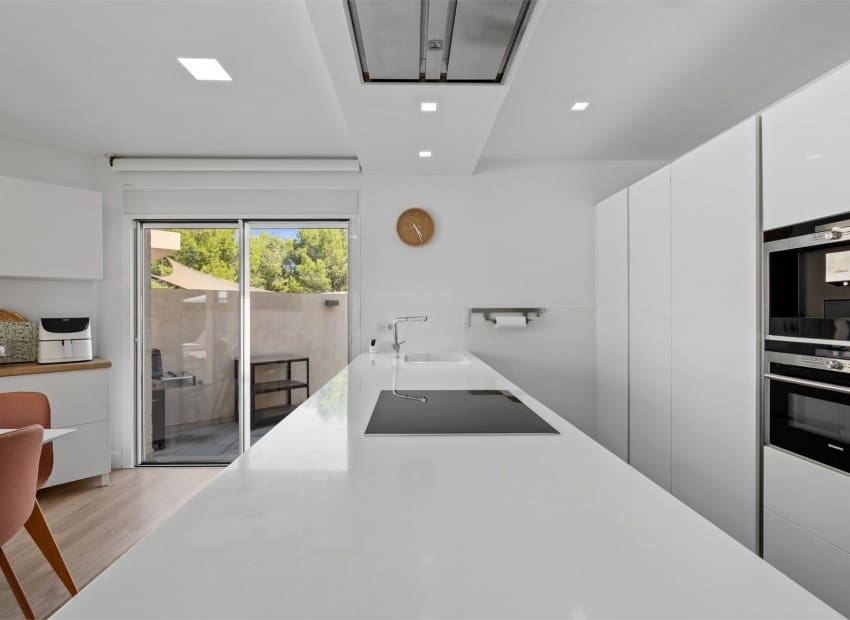 Casa de 5 habitaciones en Alfaz del Pi / L'Alfàs del Pi en venta con piscina - 599.000 € (Ref: 9263562)