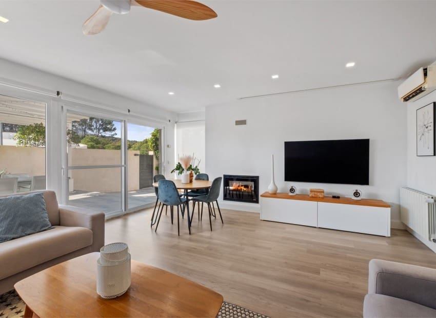 Casa de 5 habitaciones en Alfaz del Pi / L'Alfàs del Pi en venta con piscina - 599.000 € (Ref: 9263562)