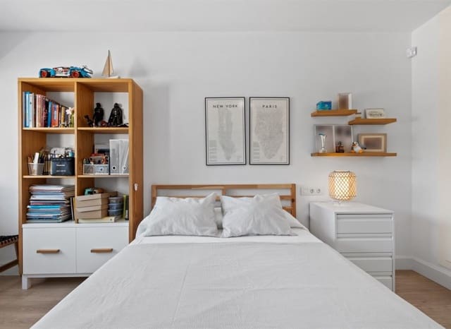 5 makuuhuone Omakotitalo myytävänä paikassa Alfaz del Pi / L'Alfàs del Pi mukana uima-altaan - 599 000 € (Ref: 9263562)