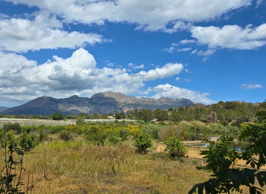 Terreno para Construção para venda em La Nucia - 500 000 € (Ref: 9265621)