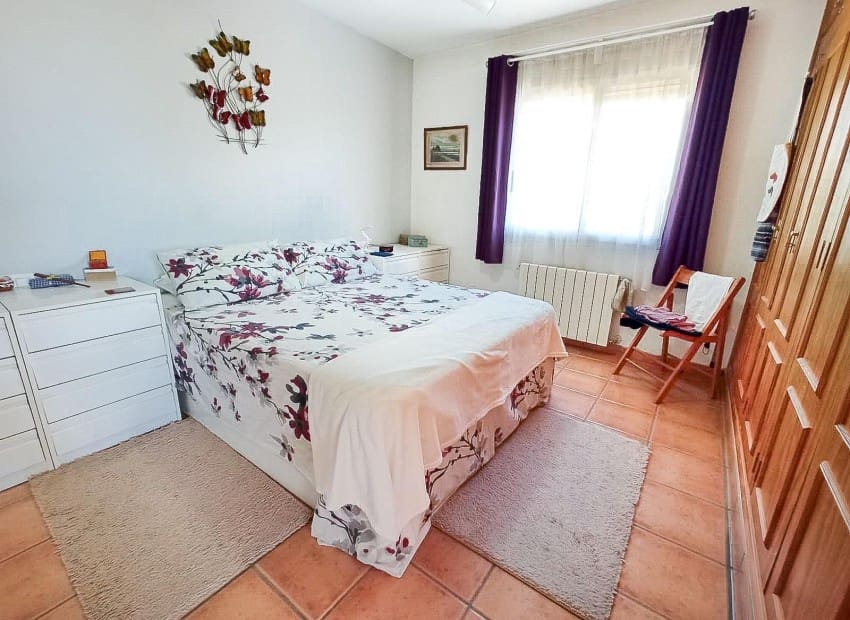 4 quarto Moradia para venda em La Nucia com piscina garagem - 450 000 € (Ref: 9267574)