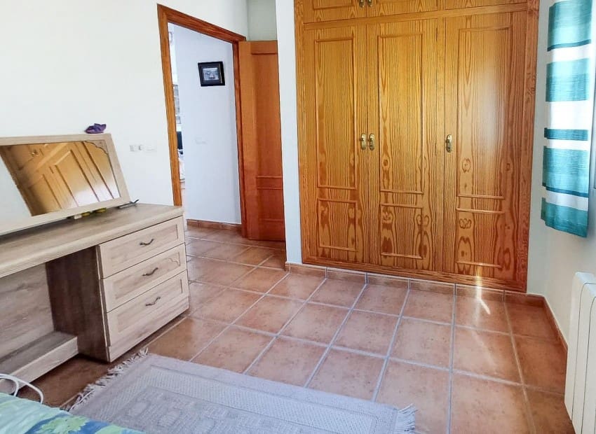 4 quarto Moradia para venda em La Nucia com piscina garagem - 450 000 € (Ref: 9267574)