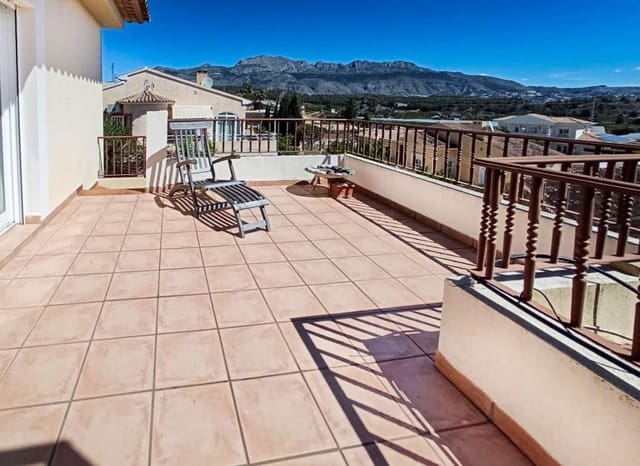 4 quarto Moradia para venda em El Tossal - Bello Horizonte  , La Nucia com piscina garagem - 450 000 € (Ref: 9267574)