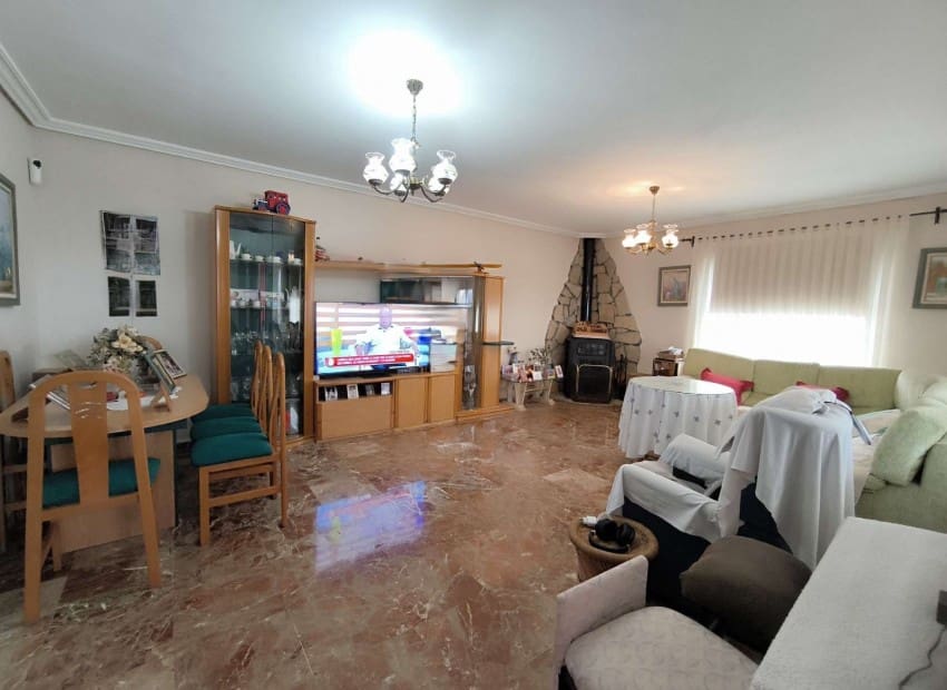 3 soveværelse Villa til salg i La Nucia med swimmingpool - € 445.000 (Ref: 9270240)