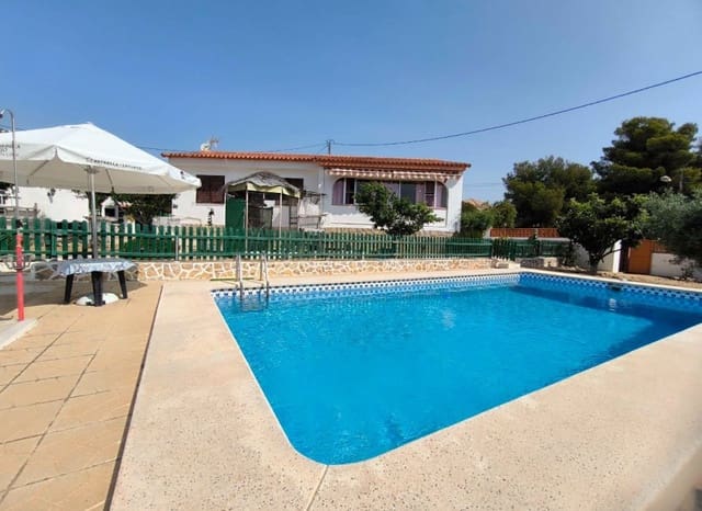 3 soveværelse Villa til salg i La Nucia med swimmingpool - € 445.000 (Ref: 9270240)