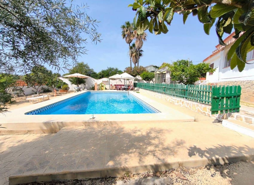 3 soveværelse Villa til salg i La Nucia med swimmingpool - € 445.000 (Ref: 9270240)