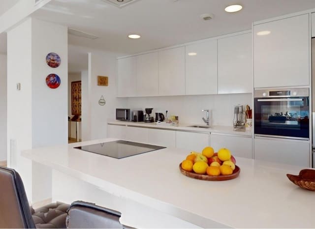 3 chambre Appartement à vendre à Oliva Nova, Oliva avec piscine - 560 000 € (Ref: 9271420)