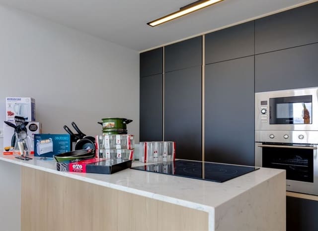 Apartamento de 2 habitaciones en El Chaparral - La Siesta - La Torreta, Torrevieja en venta con piscina garaje - 274.000 € (Ref: 9271421)