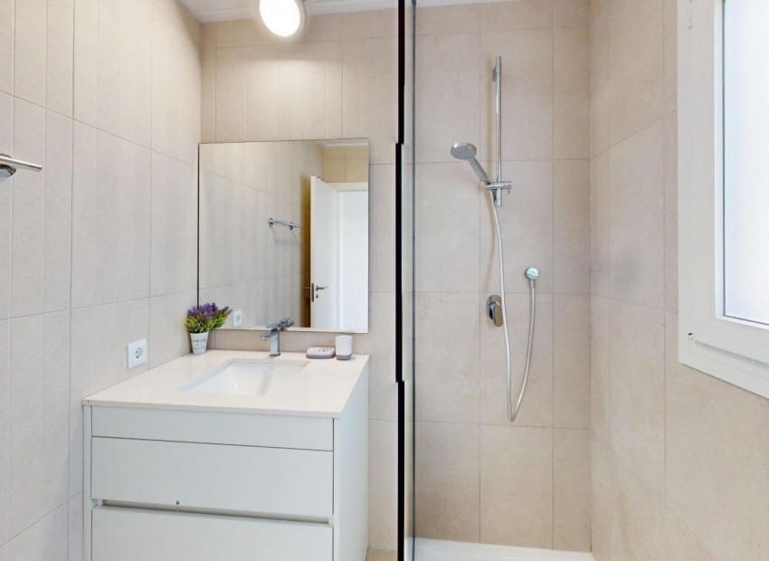 2 soveværelse Lejlighed til salg i Oliva Nova med swimmingpool garage - € 299.000 (Ref: 9271422)