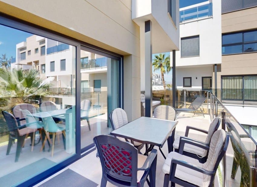 2 soveværelse Lejlighed til salg i Oliva Nova med swimmingpool garage - € 299.000 (Ref: 9271422)