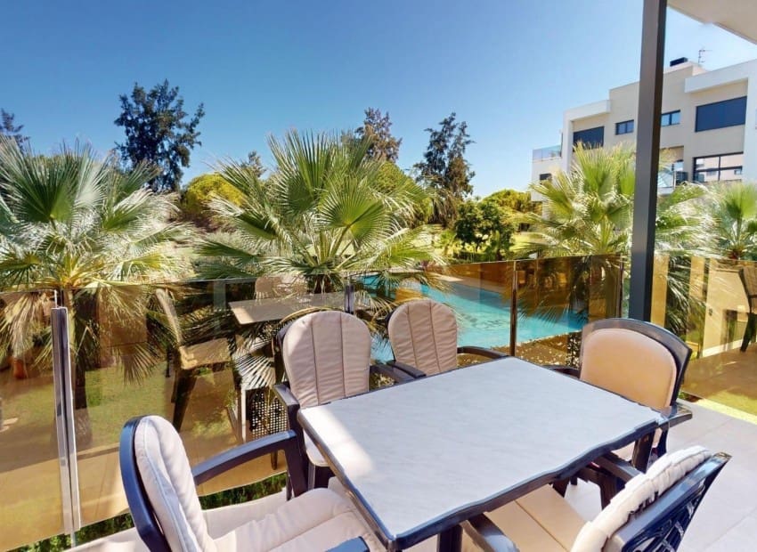 2 soveværelse Lejlighed til salg i Oliva Nova med swimmingpool garage - € 299.000 (Ref: 9271422)