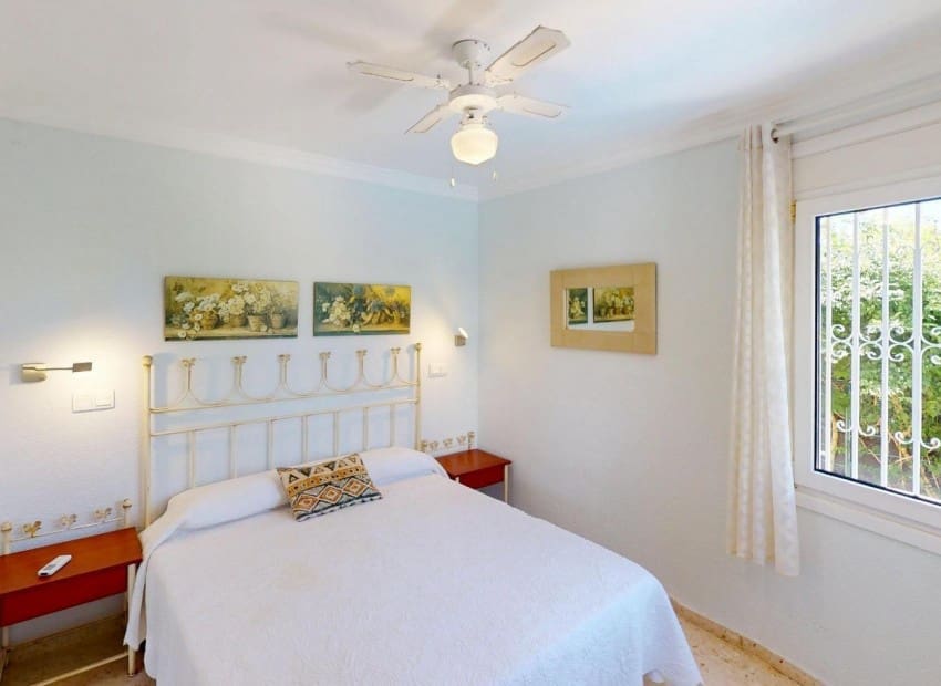 3 bedroom Villa for sale in Oliva Nova with pool garage - € 385,000 (Ref: 9271715)