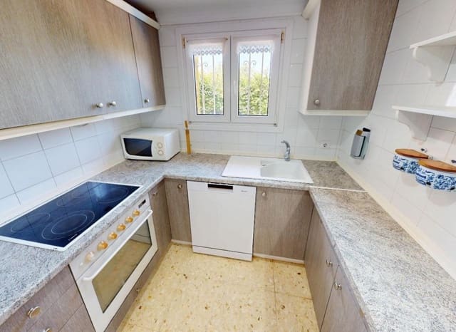 3 soverom Villa til salgs i Oliva Nova, Oliva med svømmebasseng garasje - € 385 000 (Ref: 9271715)