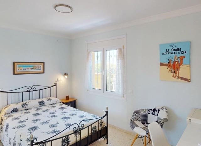 3 soverom Villa til salgs i Oliva Nova, Oliva med svømmebasseng garasje - € 385 000 (Ref: 9271715)