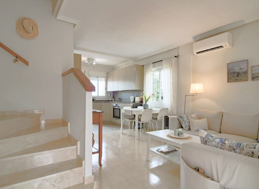 3 quarto Moradia para venda em Polop com piscina - 295 000 € (Ref: 9273048)