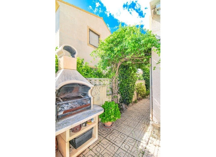 3 quarto Moradia para venda em Polop com piscina - 295 000 € (Ref: 9273048)