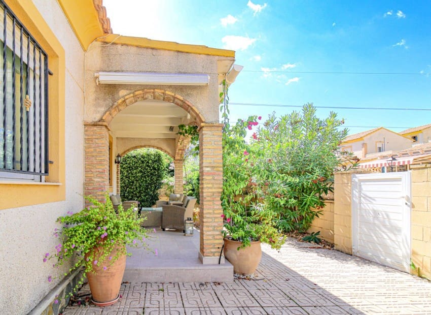 3 quarto Moradia para venda em Polop com piscina - 295 000 € (Ref: 9273048)