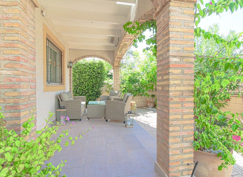 3 quarto Moradia para venda em Polop com piscina - 295 000 € (Ref: 9273048)