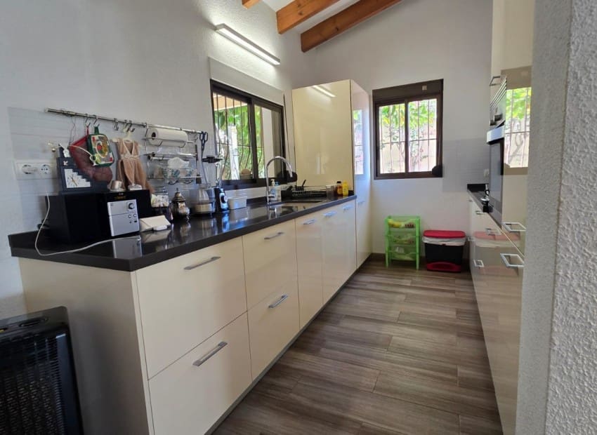 3 quarto Moradia para venda em Altea com piscina - 499 000 € (Ref: 9282421)