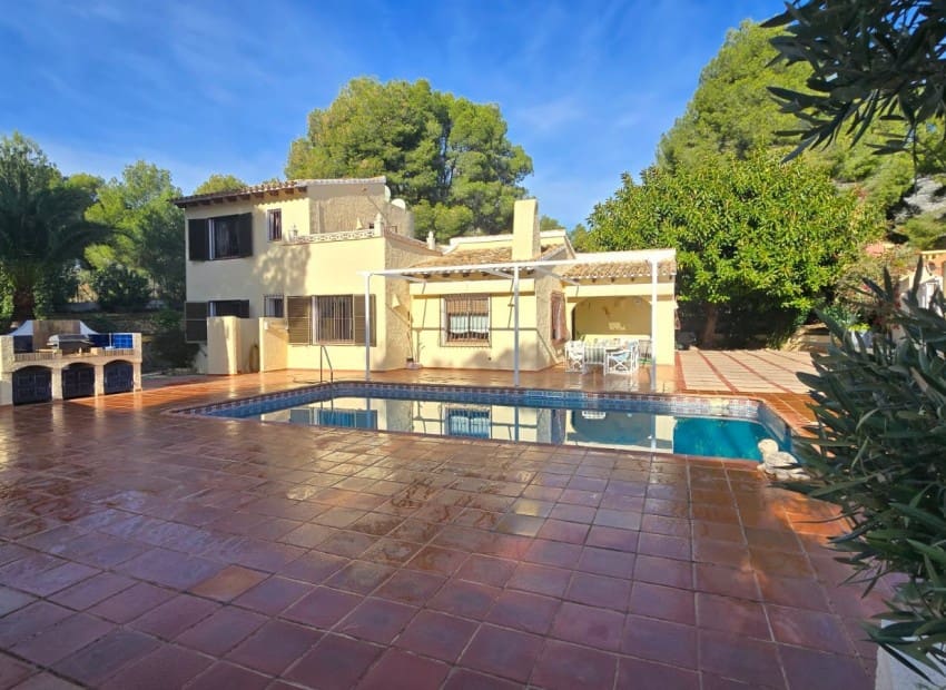 3 quarto Moradia para venda em Altea com piscina - 499 000 € (Ref: 9282421)