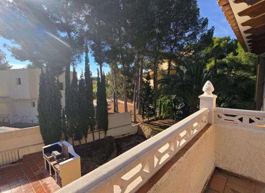3 quarto Moradia para venda em Altea com piscina - 499 000 € (Ref: 9282421)