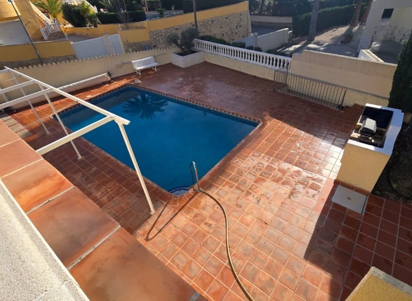 3 quarto Moradia para venda em Altea com piscina - 499 000 € (Ref: 9282421)