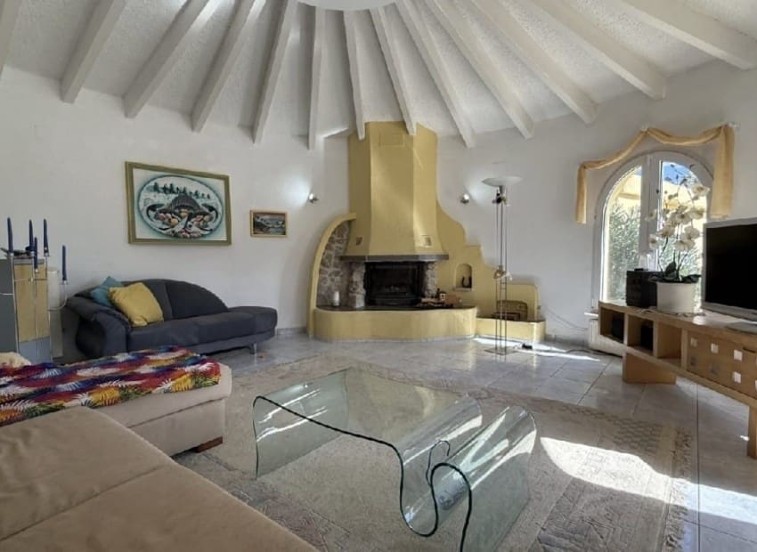 4 sypialnia Willa na sprzedaż w Montemar z basenem garażem - 675 000 € (Ref: 9287177)