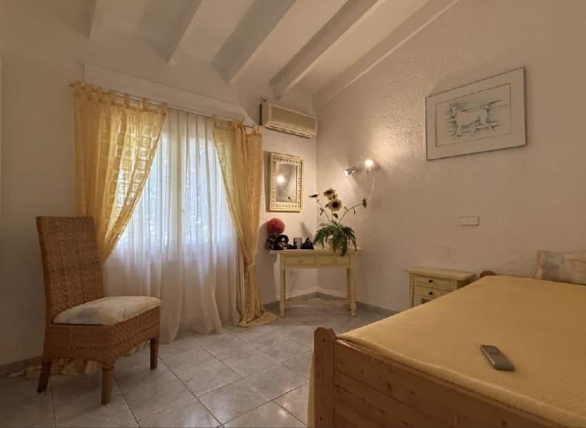 4 sypialnia Willa na sprzedaż w Montemar z basenem garażem - 675 000 € (Ref: 9287177)