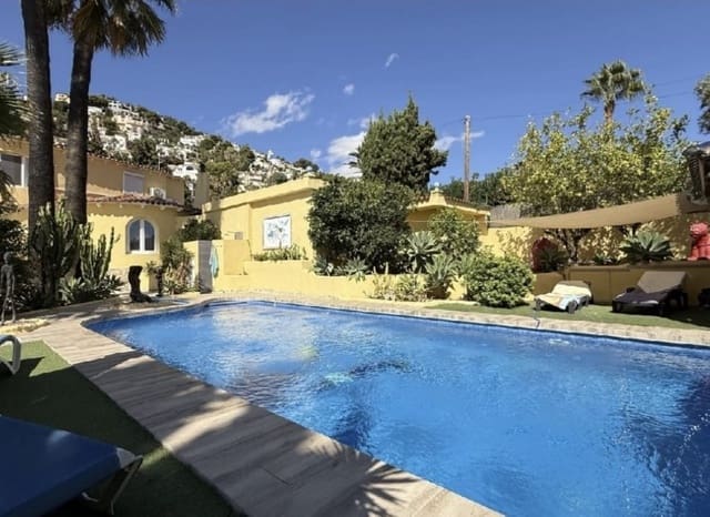 4 sypialnia Willa na sprzedaż w Montemar, Benissa z basenem garażem - 675 000 € (Ref: 9287177)