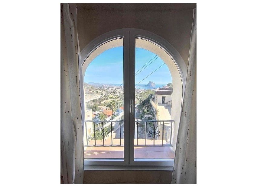 3 soverom Villa til salgs i Calpe / Calp med svømmebasseng - € 478 000 (Ref: 9289626)