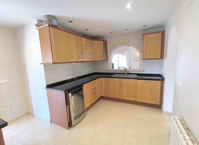 3 bedroom Villa for sale in Maryvilla, Calpe / Calp with pool - € 478,000 (Ref: 9289626)