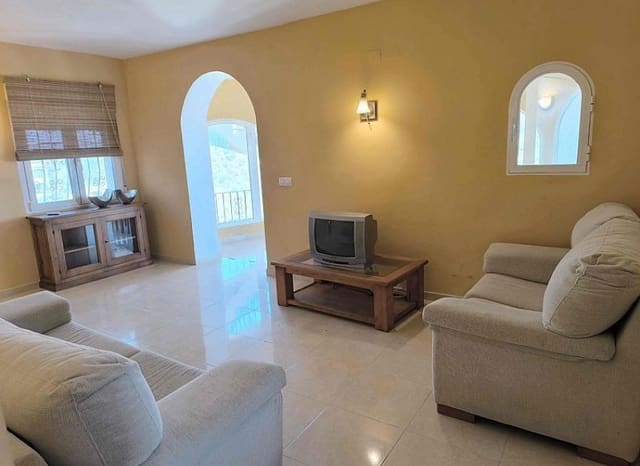 3 bedroom Villa for sale in Maryvilla, Calpe / Calp with pool - € 478,000 (Ref: 9289626)