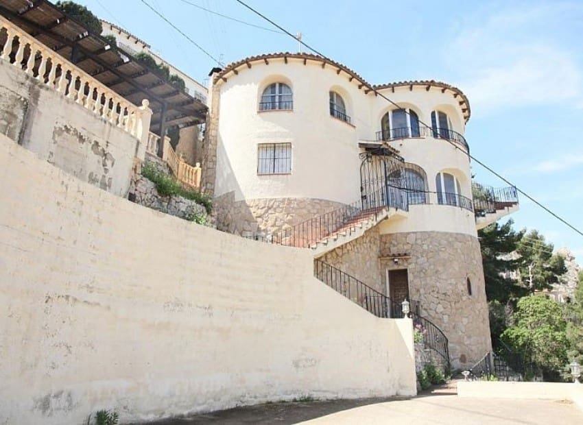 3 soverom Villa til salgs i Calpe / Calp med svømmebasseng - € 478 000 (Ref: 9289626)