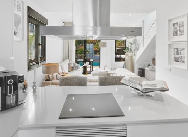 3 makuuhuone Huvila myytävänä paikassa Polop mukana uima-altaan - 379 000 € (Ref: 9294115)