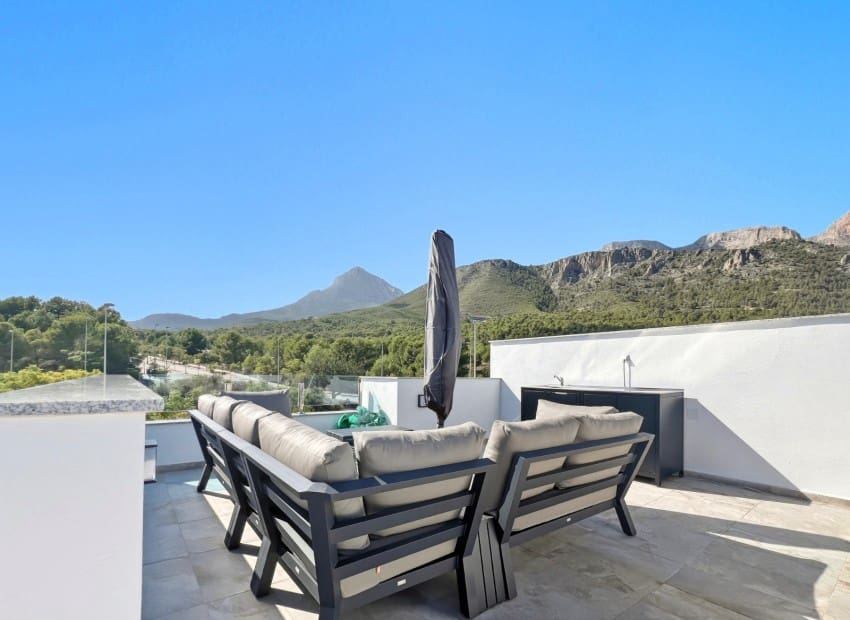 3 makuuhuone Huvila myytävänä paikassa Polop mukana uima-altaan - 379 000 € (Ref: 9294115)