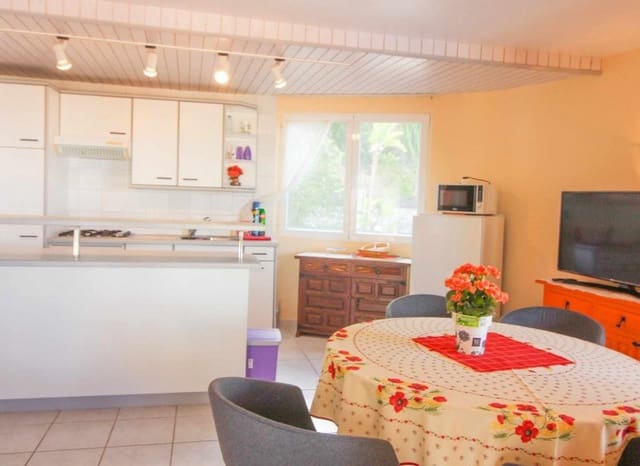 5 bedroom Villa for sale in Maryvilla, Calpe / Calp with pool - € 700,000 (Ref: 9296535)