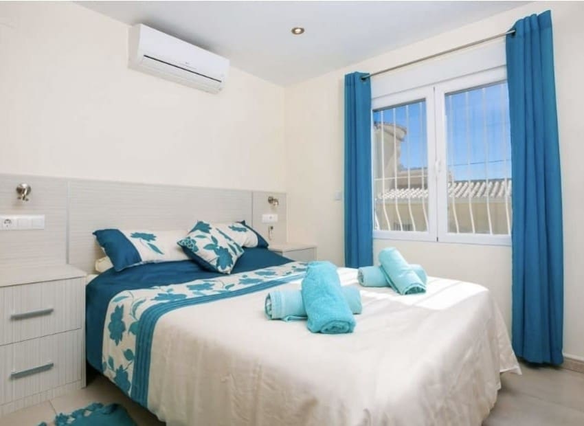 6 makuuhuone Huvila myytävänä paikassa Benissa mukana uima-altaan - 645 000 € (Ref: 9299015)