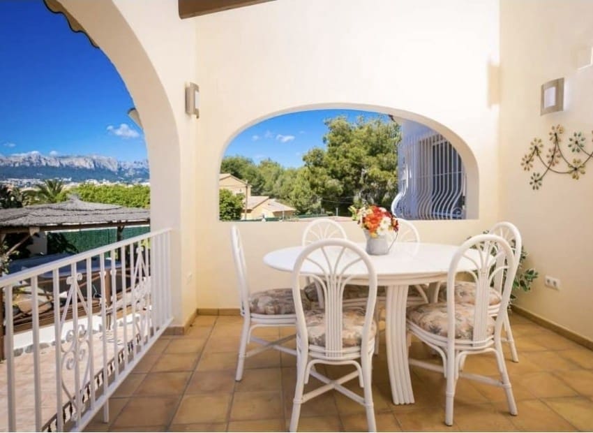 6 makuuhuone Huvila myytävänä paikassa Benissa mukana uima-altaan - 645 000 € (Ref: 9299015)