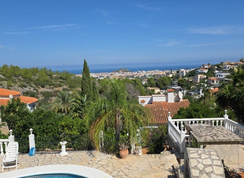 3 sovrum Villa till salu i Denia med pool - 565 000 € (Ref: 9301929)