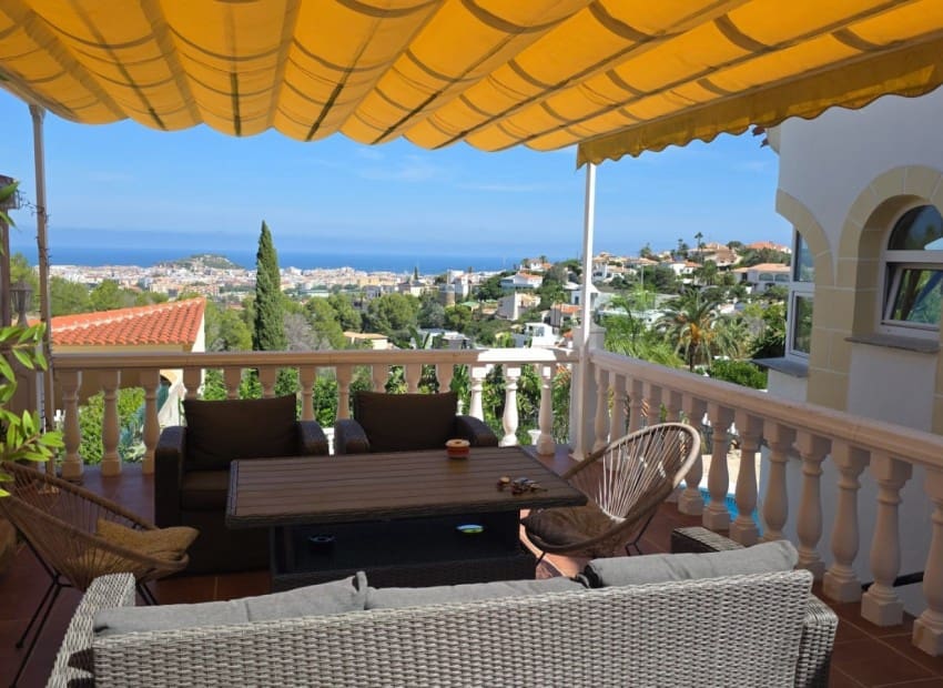 3 sovrum Villa till salu i Denia med pool - 565 000 € (Ref: 9301929)