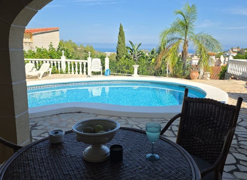 3 sovrum Villa till salu i Denia med pool - 565 000 € (Ref: 9301929)