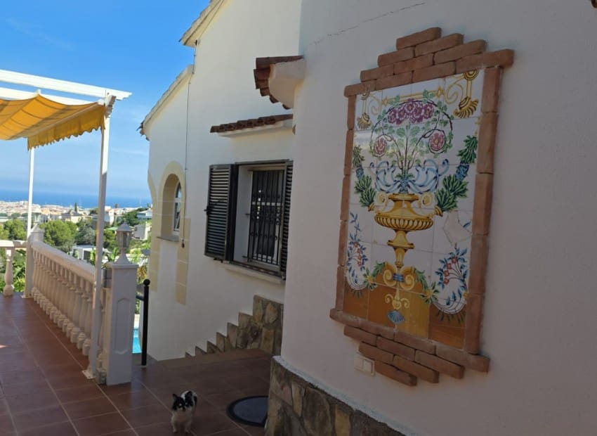 3 sovrum Villa till salu i Denia med pool - 565 000 € (Ref: 9301929)