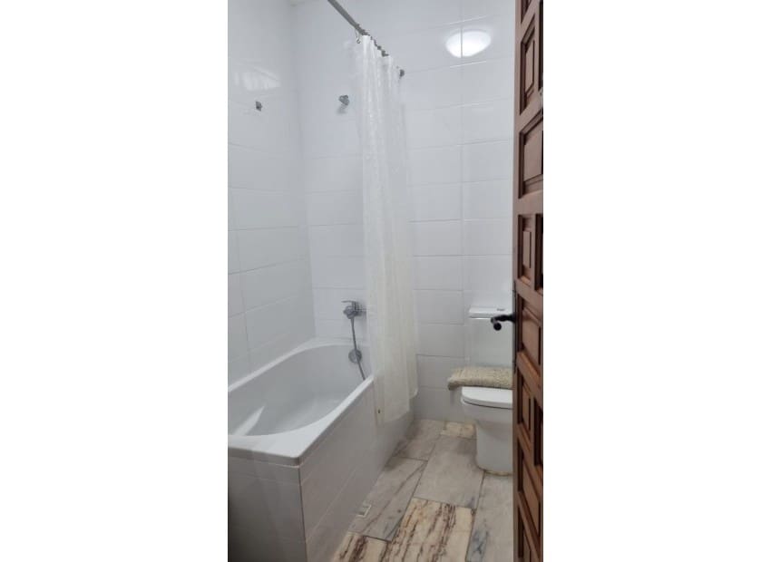 4 quarto Moradia para venda em Montemar com piscina - 690 000 € (Ref: 9301950)