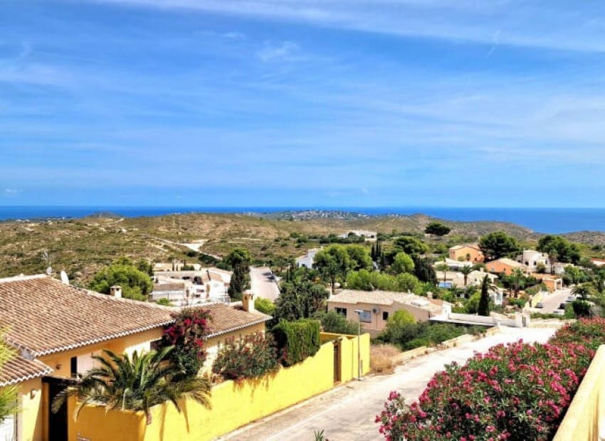 4 quarto Moradia para venda em Cumbre del Sol com piscina - 619 000 € (Ref: 9303807)