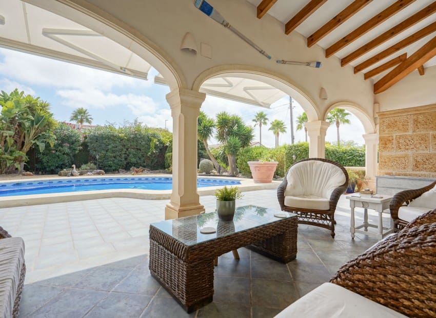 3 chambre Villa/Maison à vendre à Javea / Xabia avec piscine - 795 000 € (Ref: 9309342)