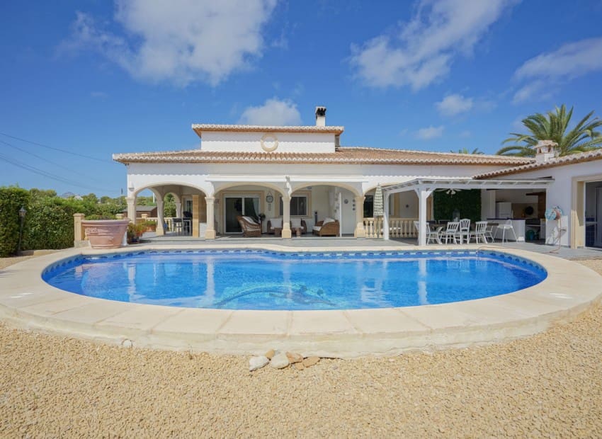 3 chambre Villa/Maison à vendre à Javea / Xabia avec piscine - 795 000 € (Ref: 9309342)